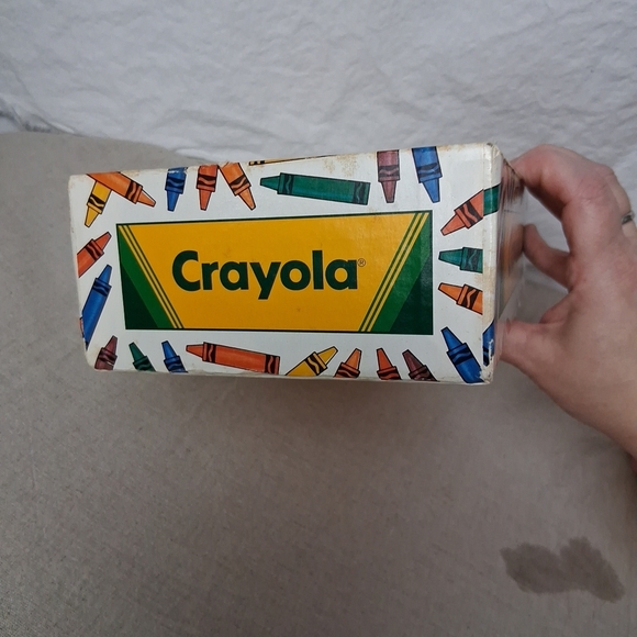 Vintage Crayola Crayons Box - Vibrant Colors - Picture 5 of 5